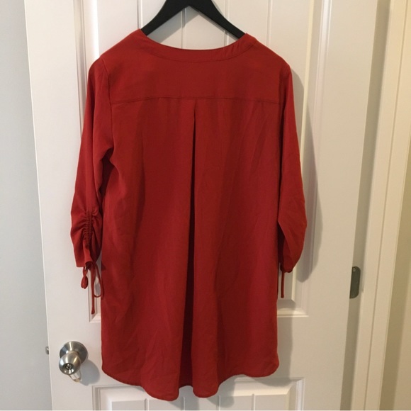 New Directions Rust colored button up blouse. Size S - Picture 3 of 5